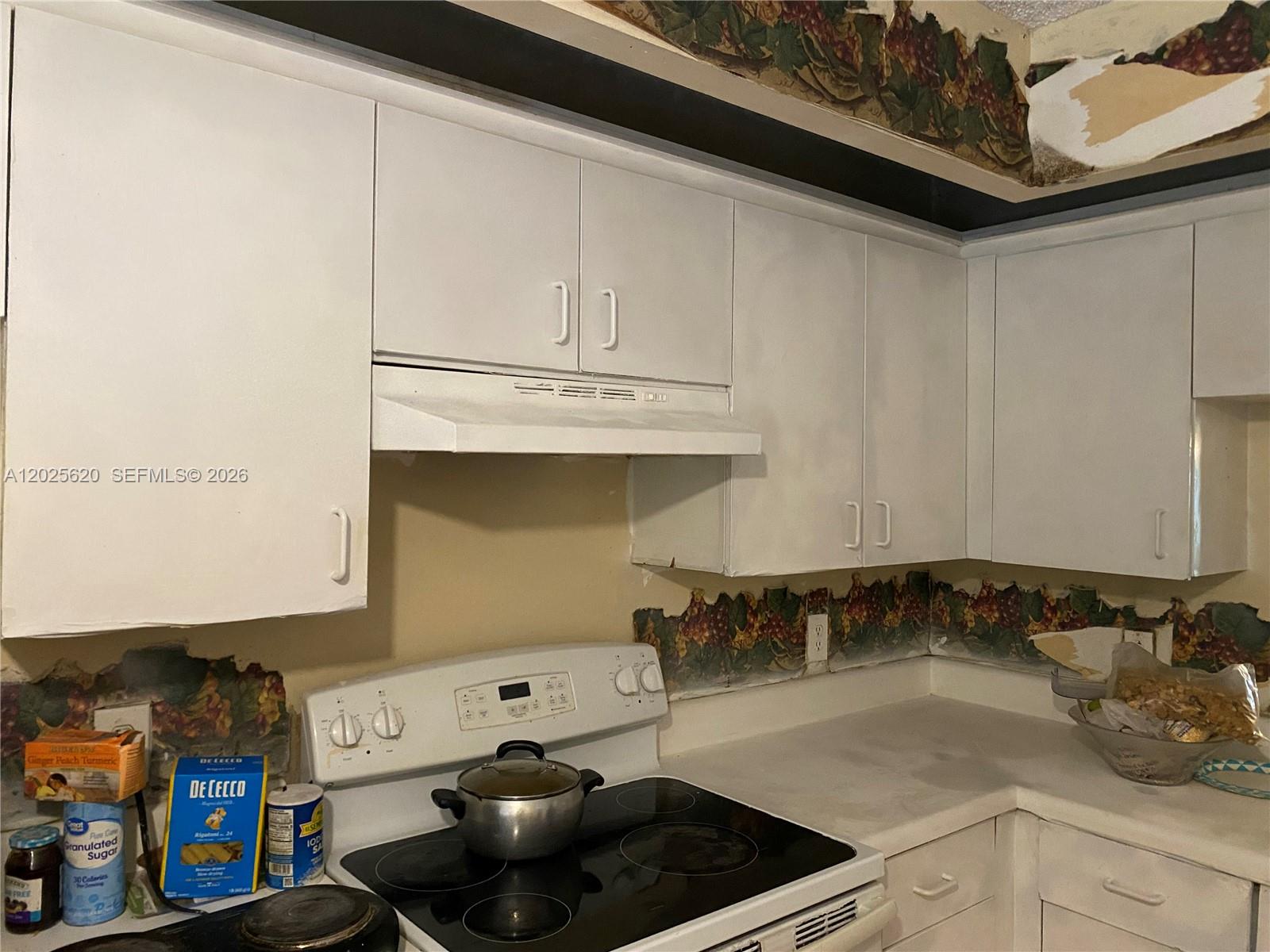 PLYMOUTH AT CENTURY VILLA - Residential