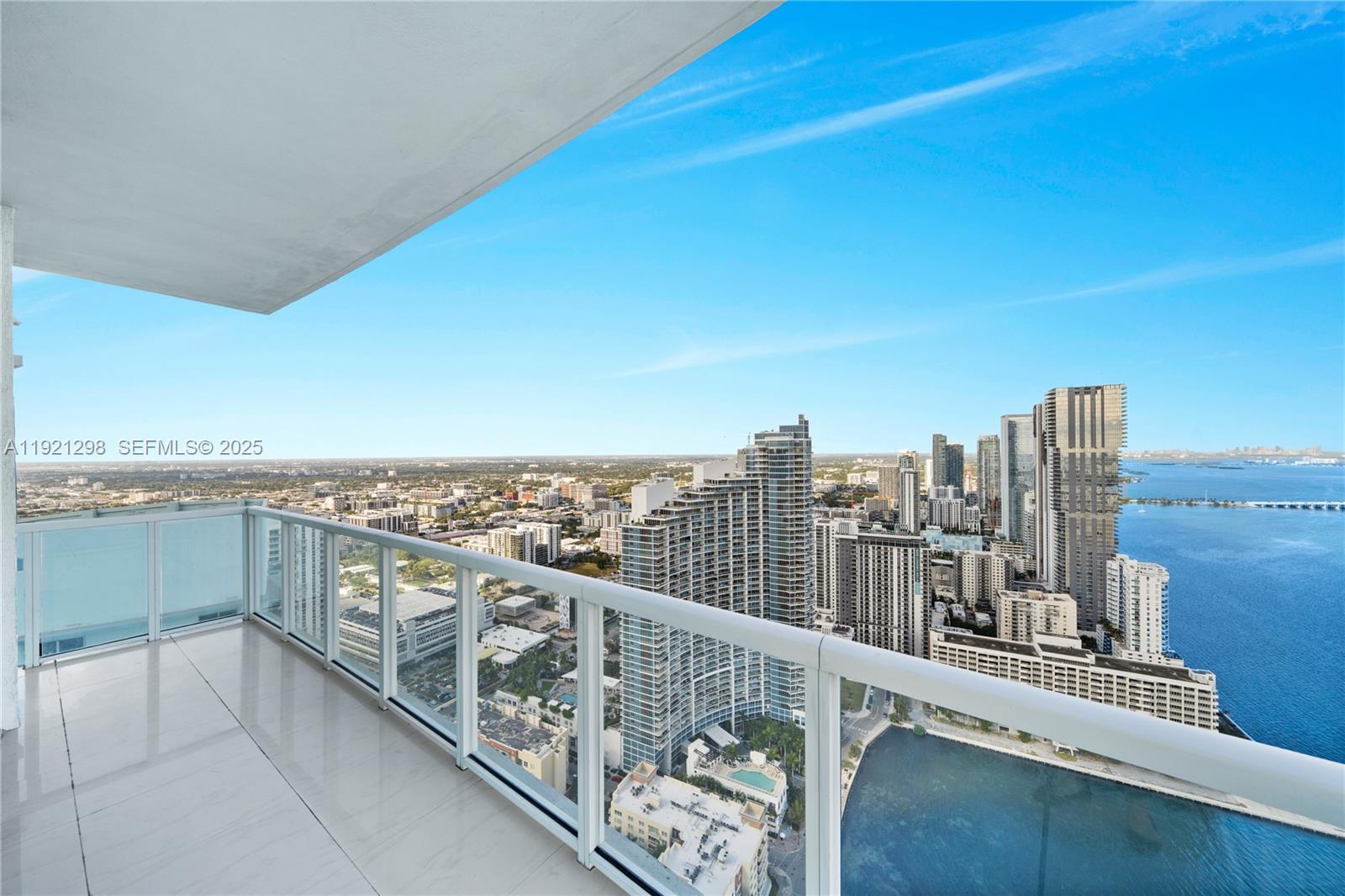 QUANTUM ON THE BAY CONDO - Residential