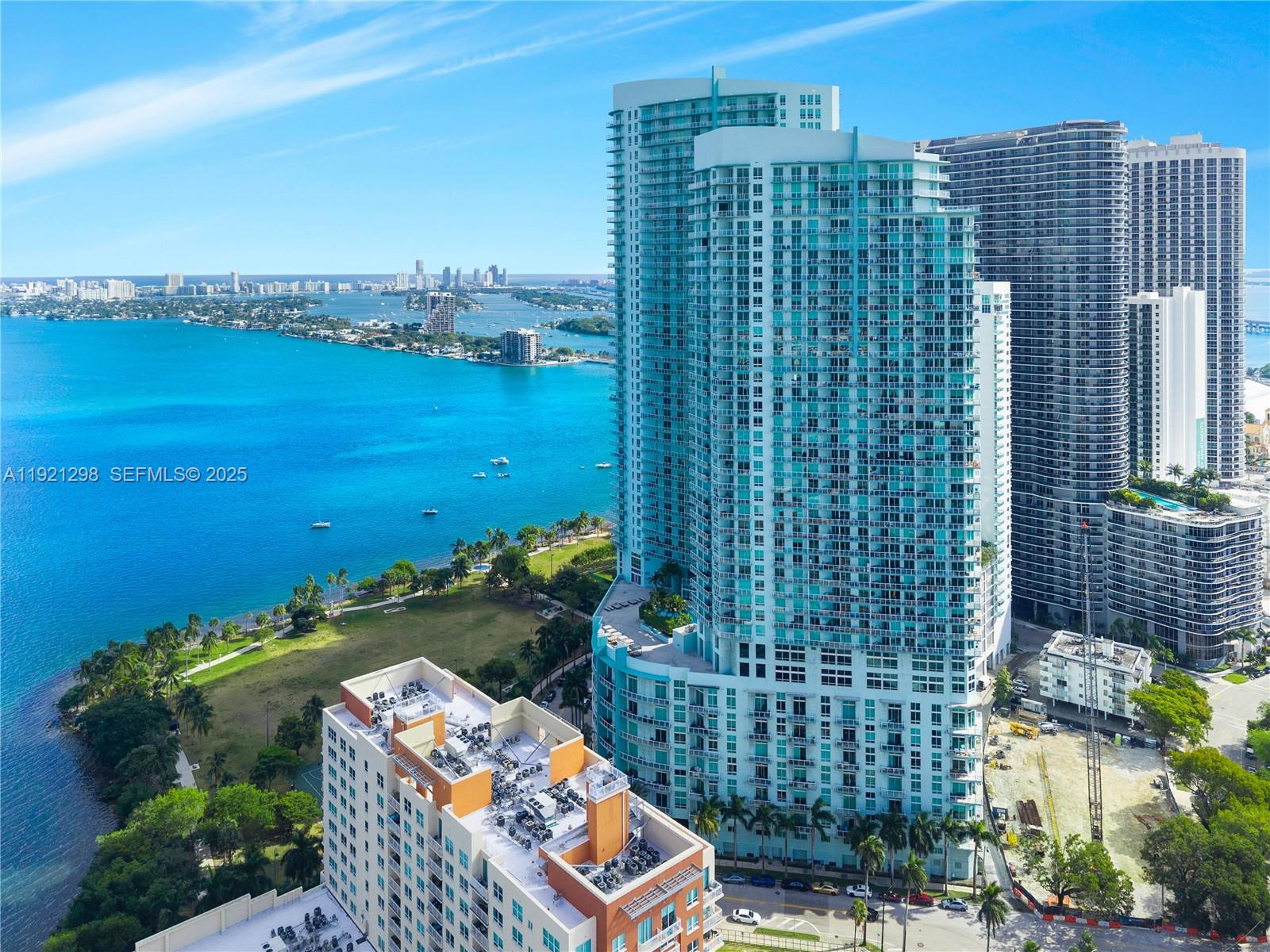 QUANTUM ON THE BAY CONDO - Residential