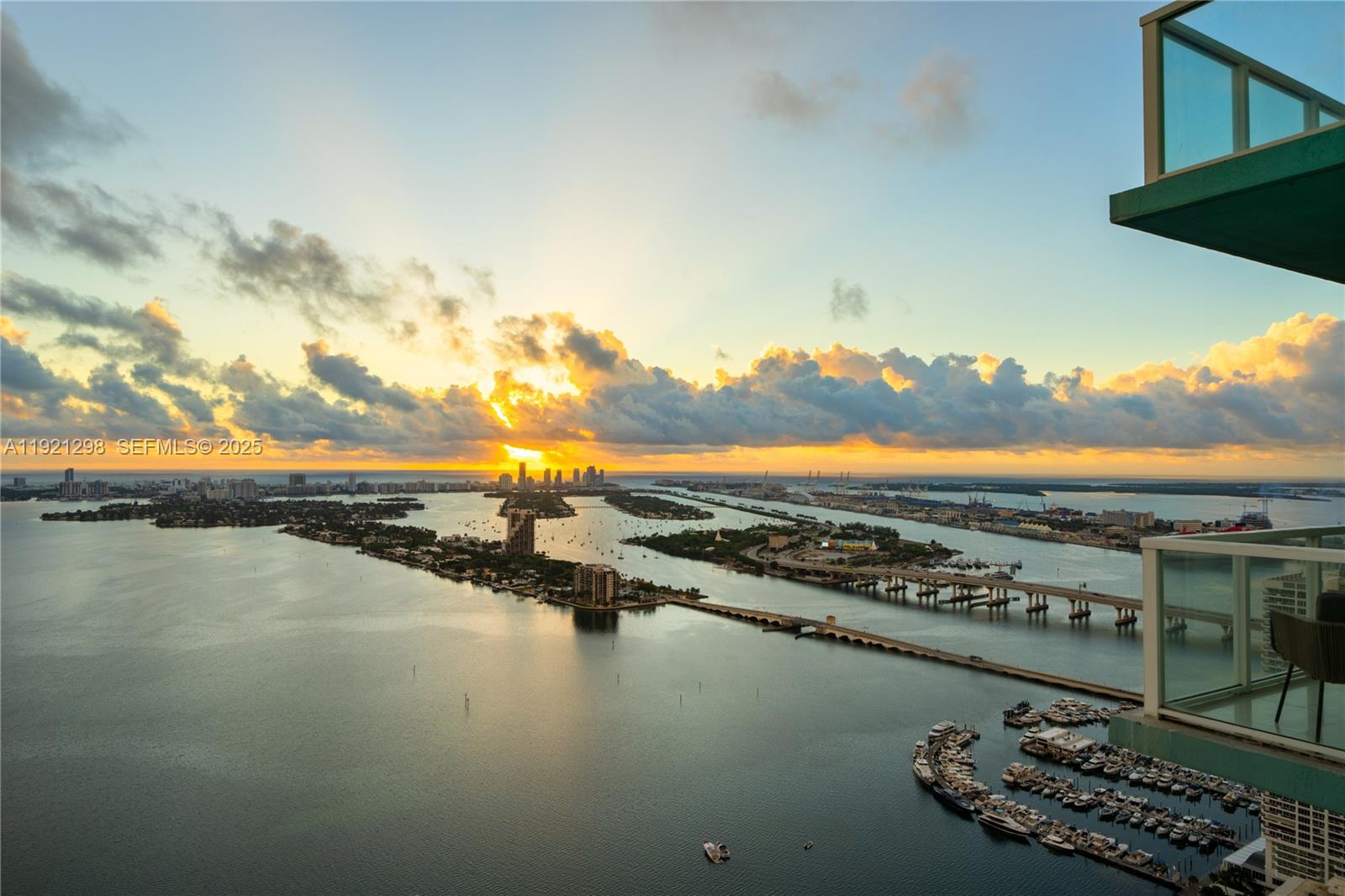 QUANTUM ON THE BAY CONDO - Residential