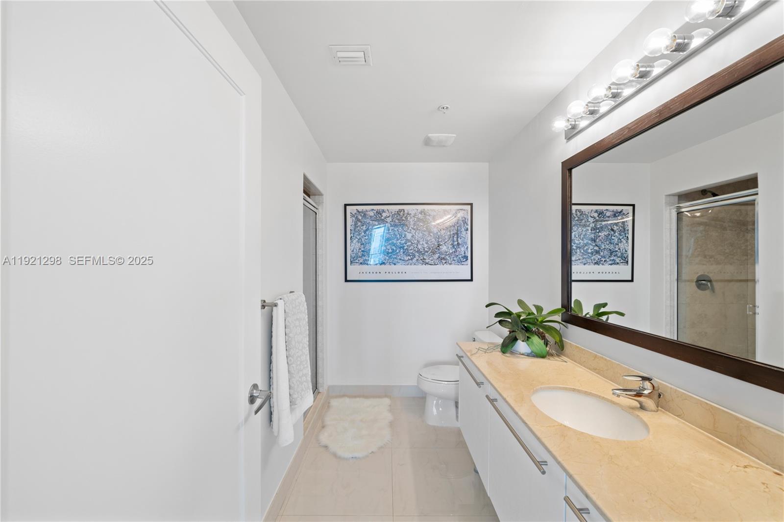 QUANTUM ON THE BAY CONDO - Residential