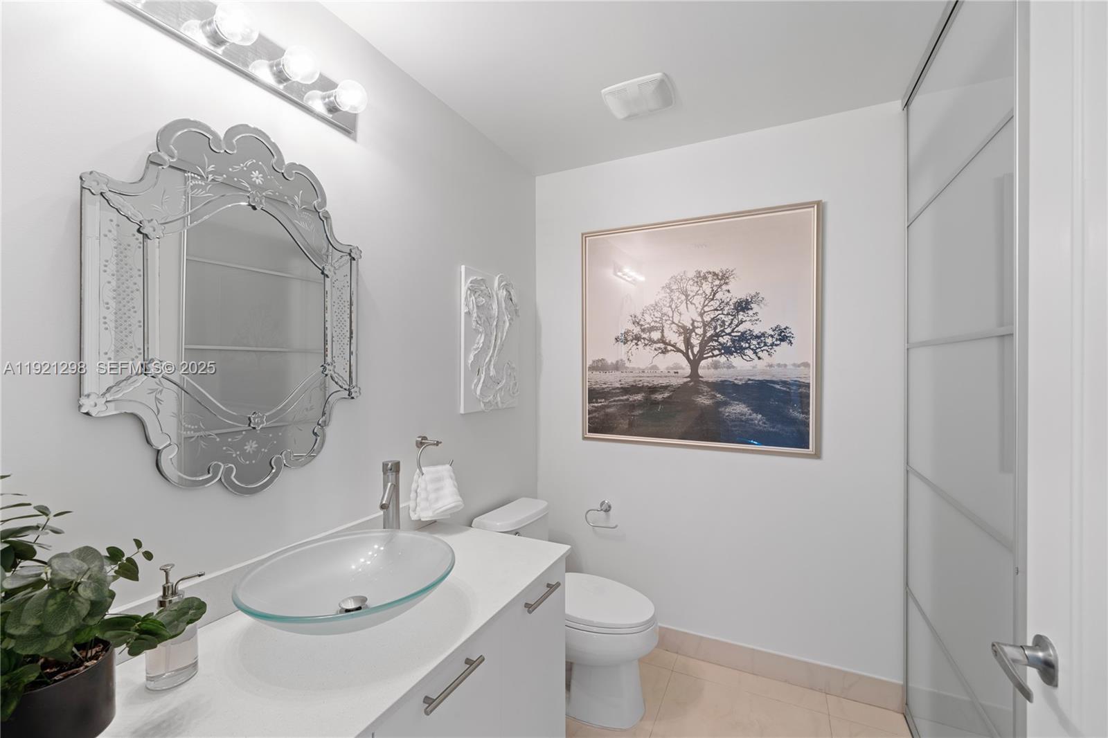 QUANTUM ON THE BAY CONDO - Residential