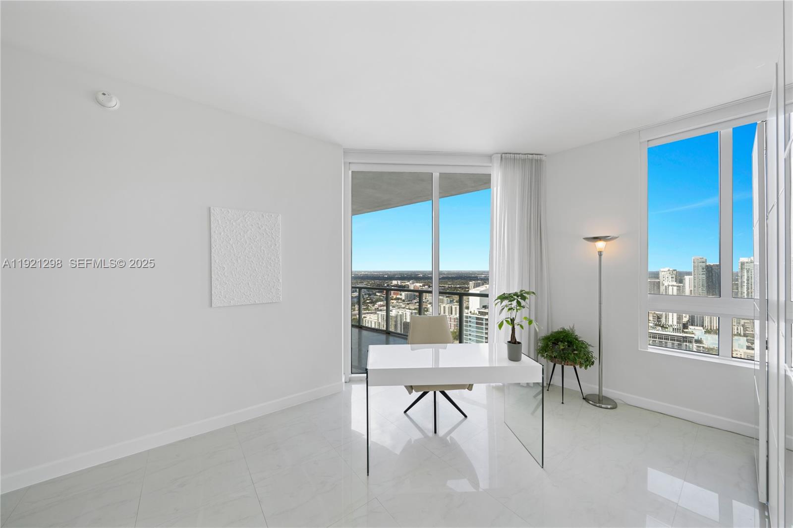 QUANTUM ON THE BAY CONDO - Residential