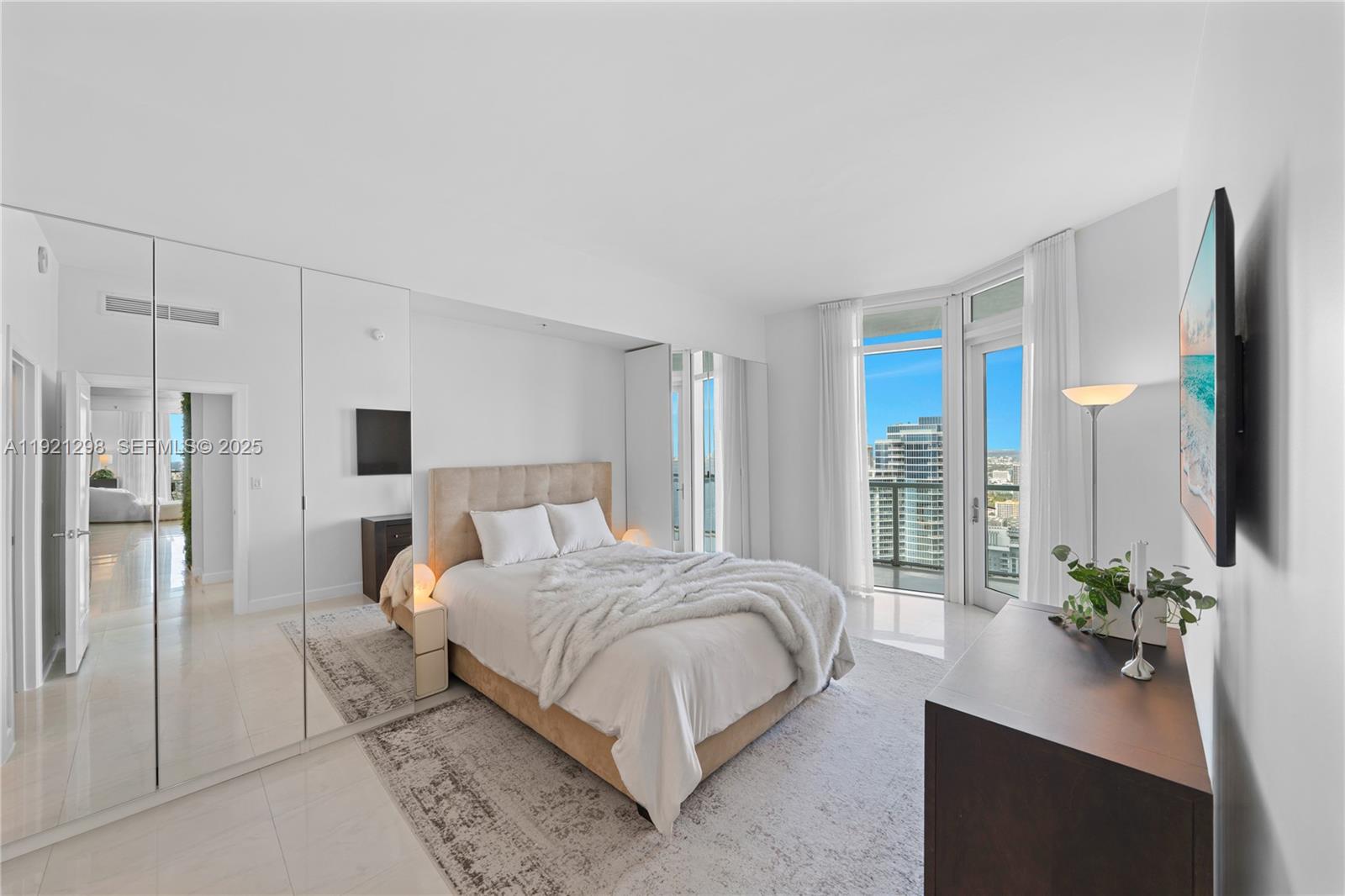 QUANTUM ON THE BAY CONDO - Residential