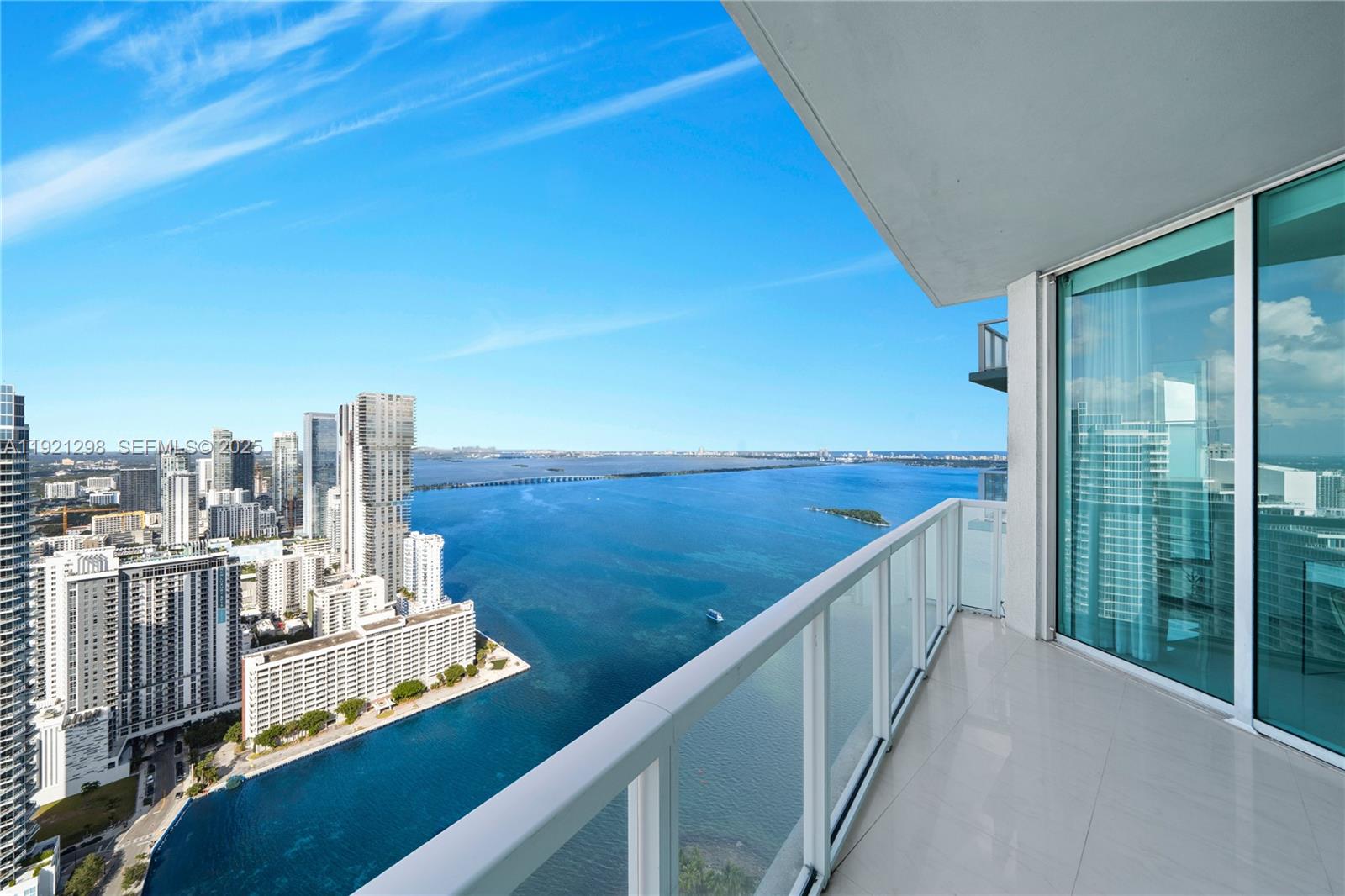 QUANTUM ON THE BAY CONDO - Residential