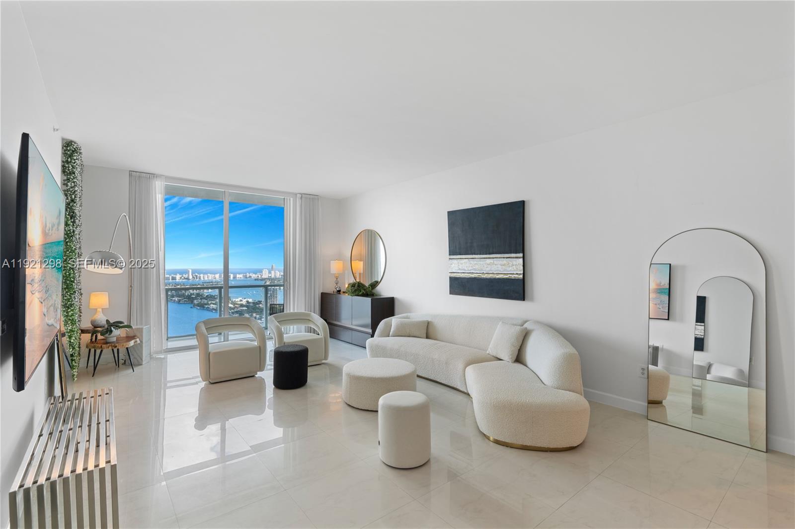 QUANTUM ON THE BAY CONDO - Residential