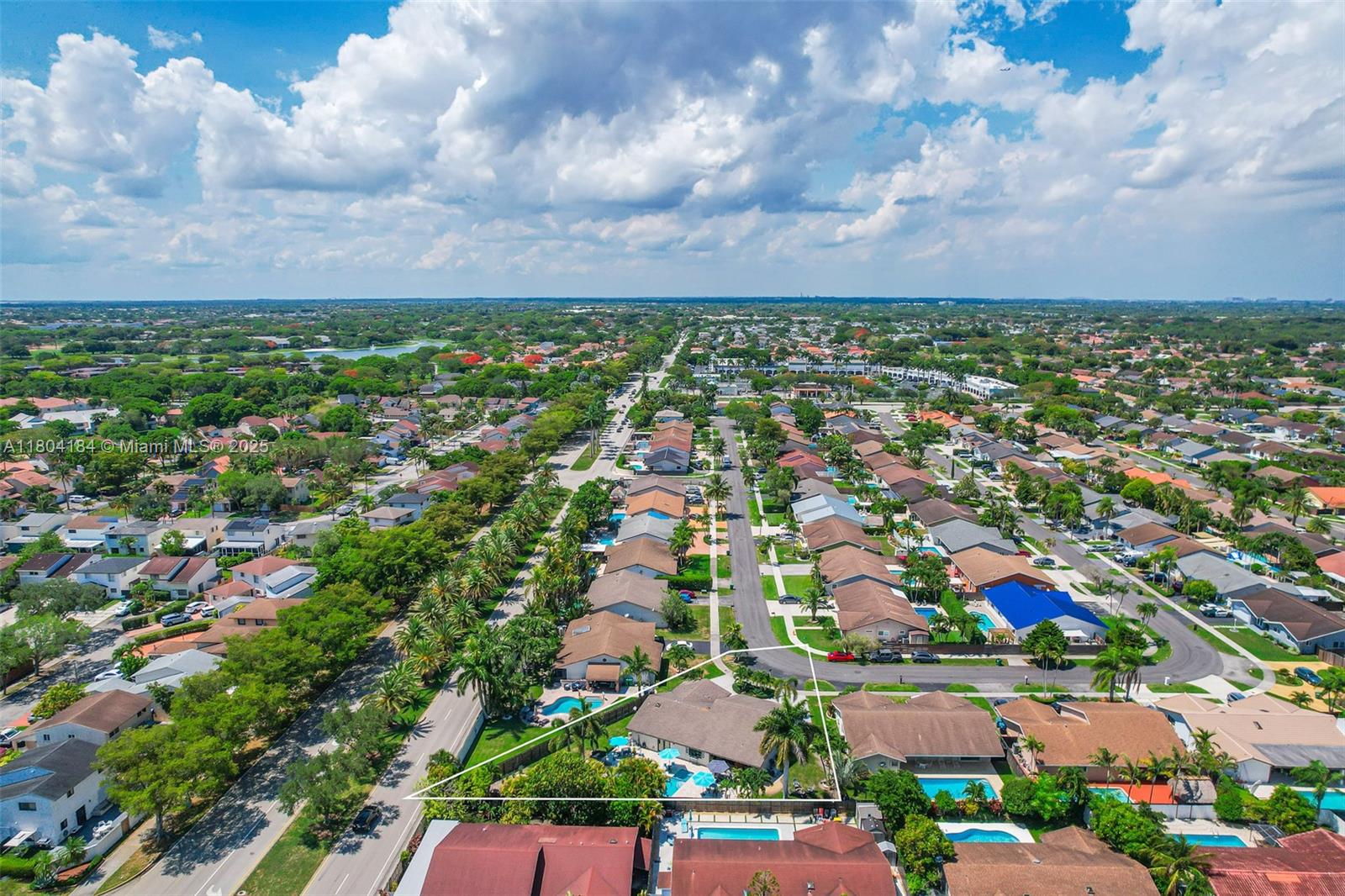 RAMAS OF KENDALL - Residential