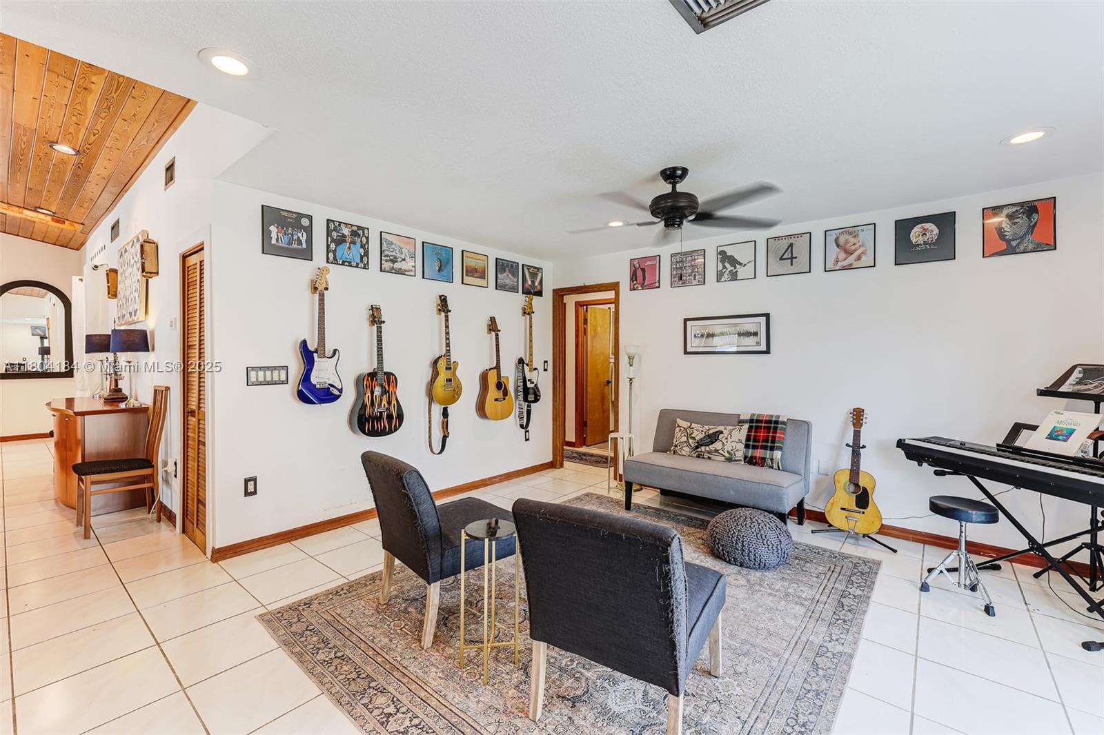 RAMAS OF KENDALL - Residential