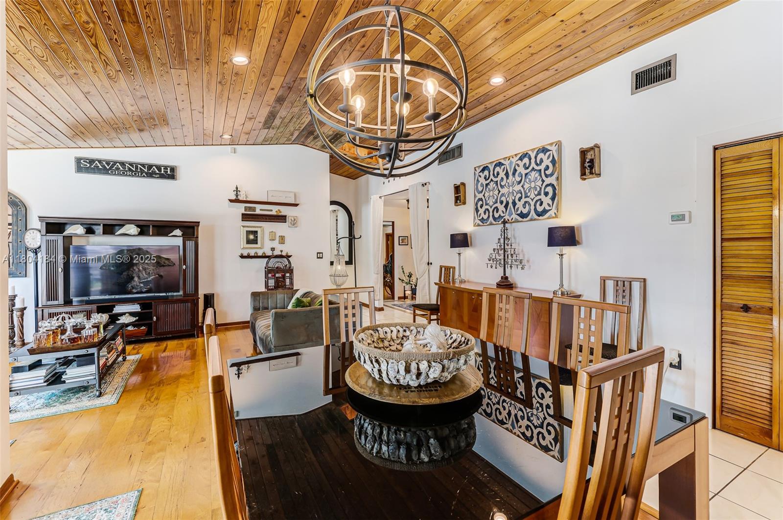 RAMAS OF KENDALL - Residential