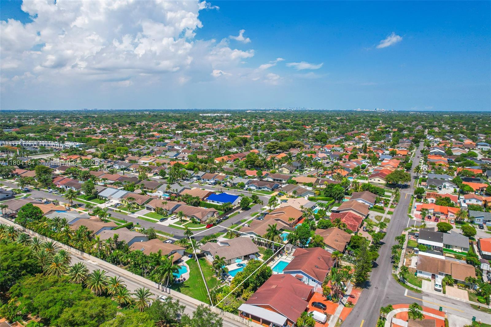 RAMAS OF KENDALL - Residential