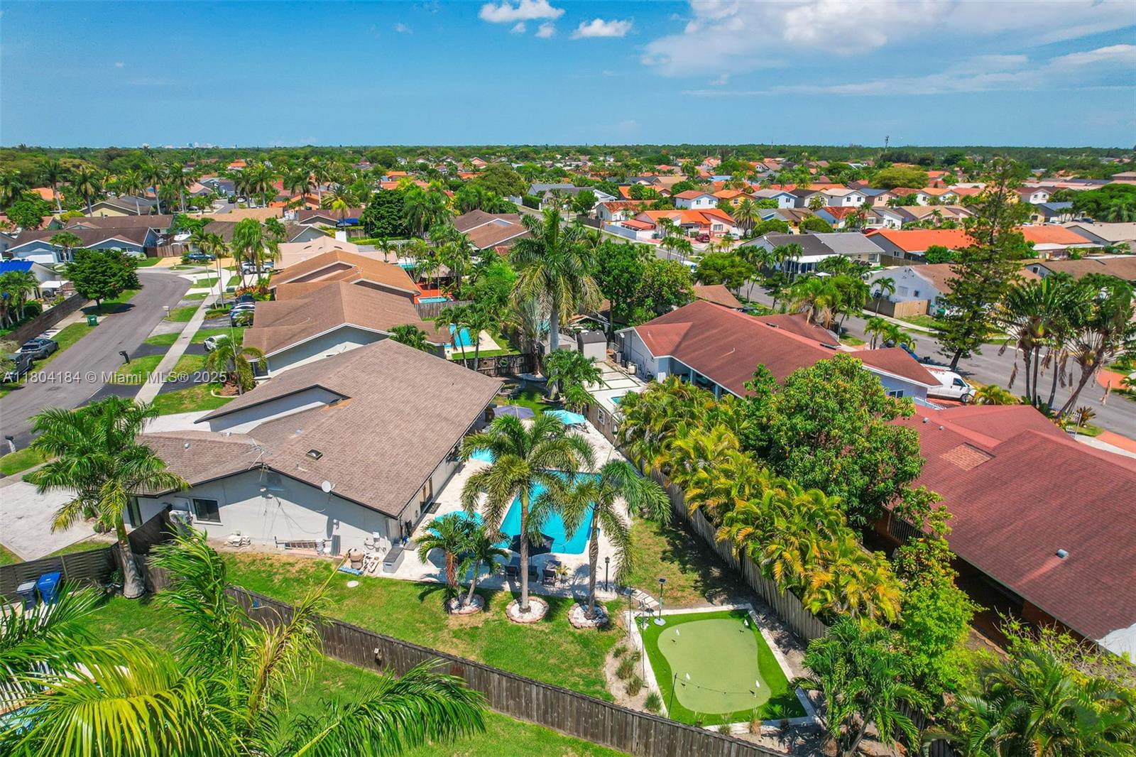 RAMAS OF KENDALL - Residential