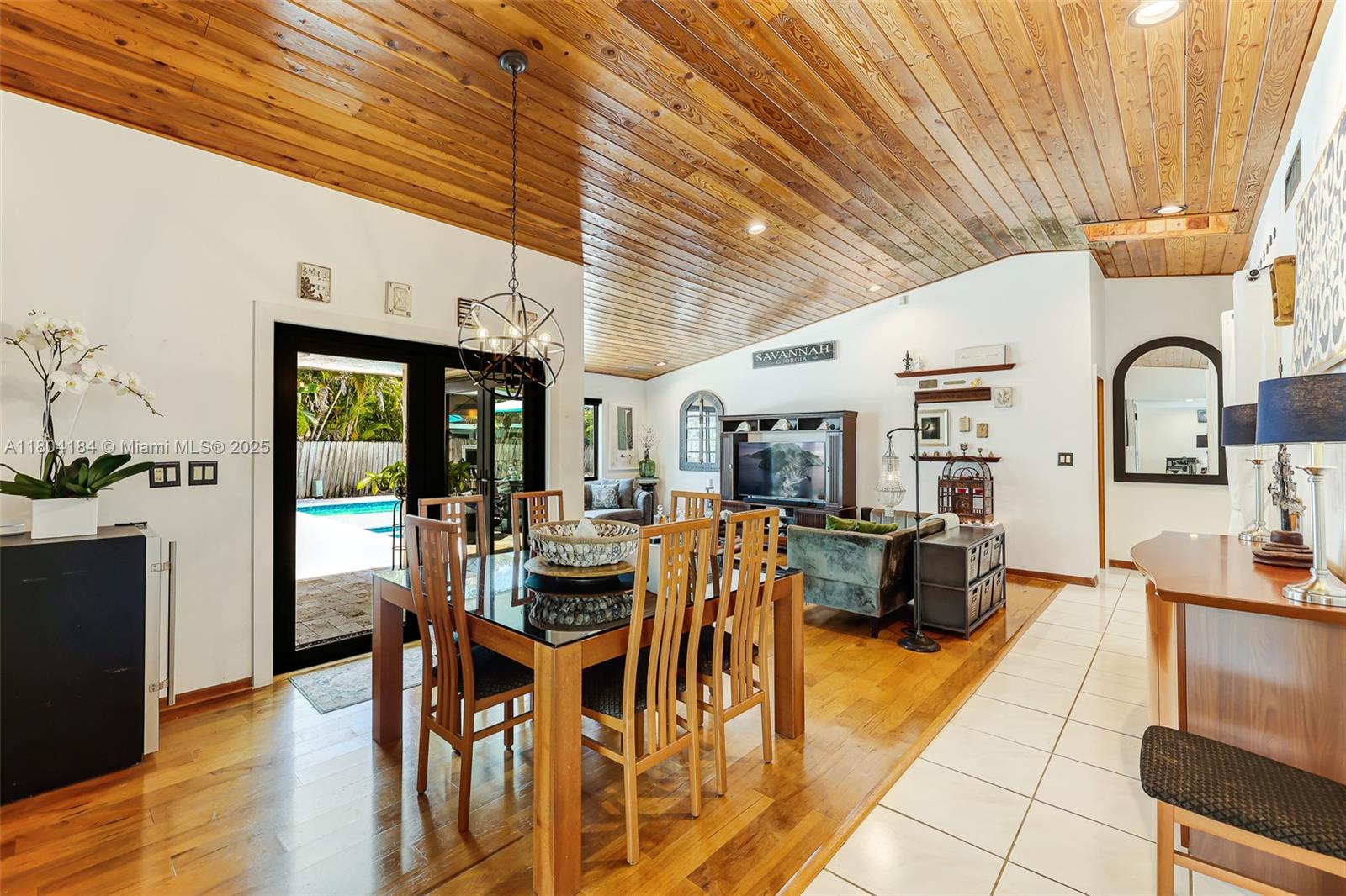 RAMAS OF KENDALL - Residential