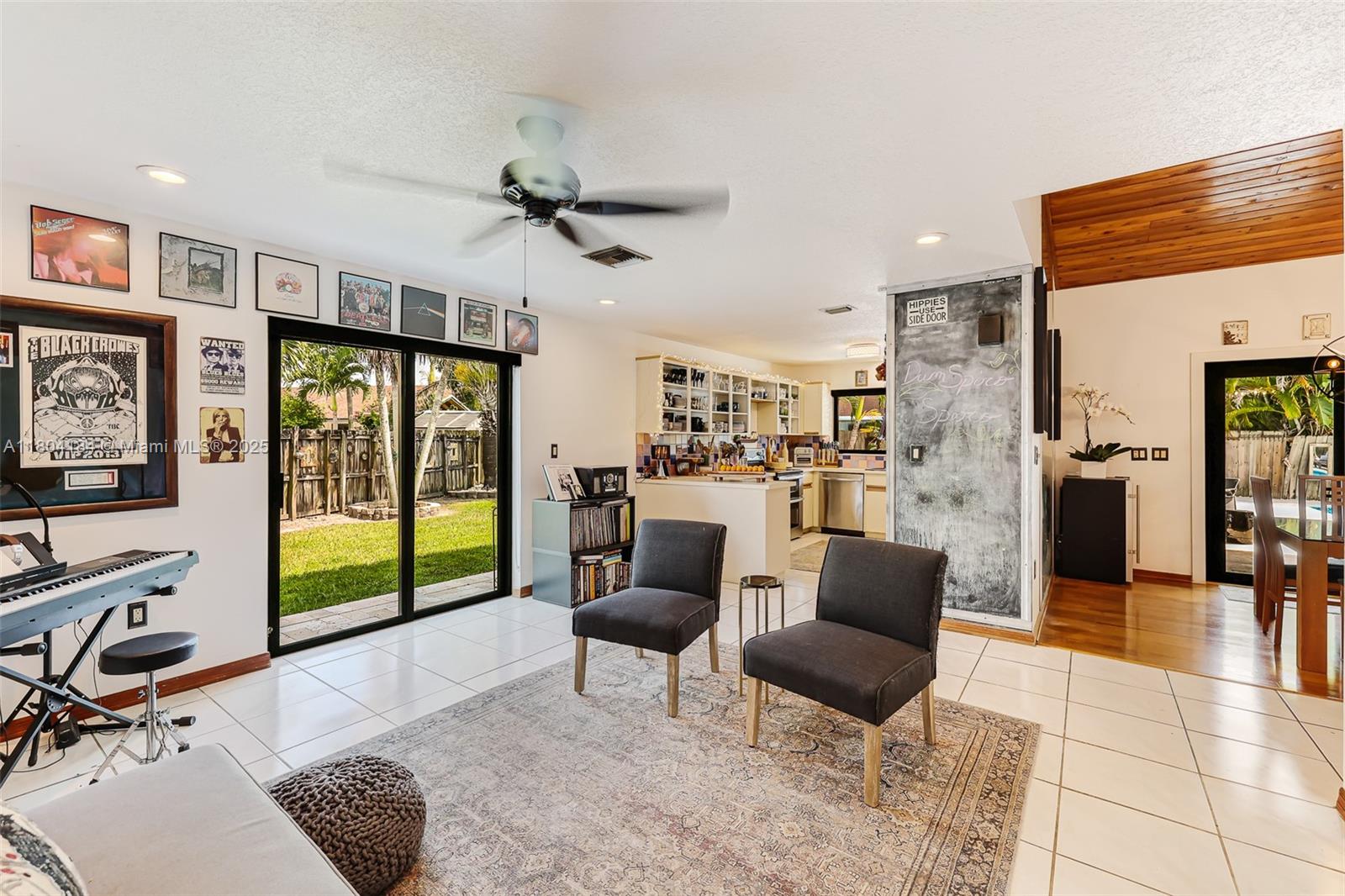 RAMAS OF KENDALL - Residential