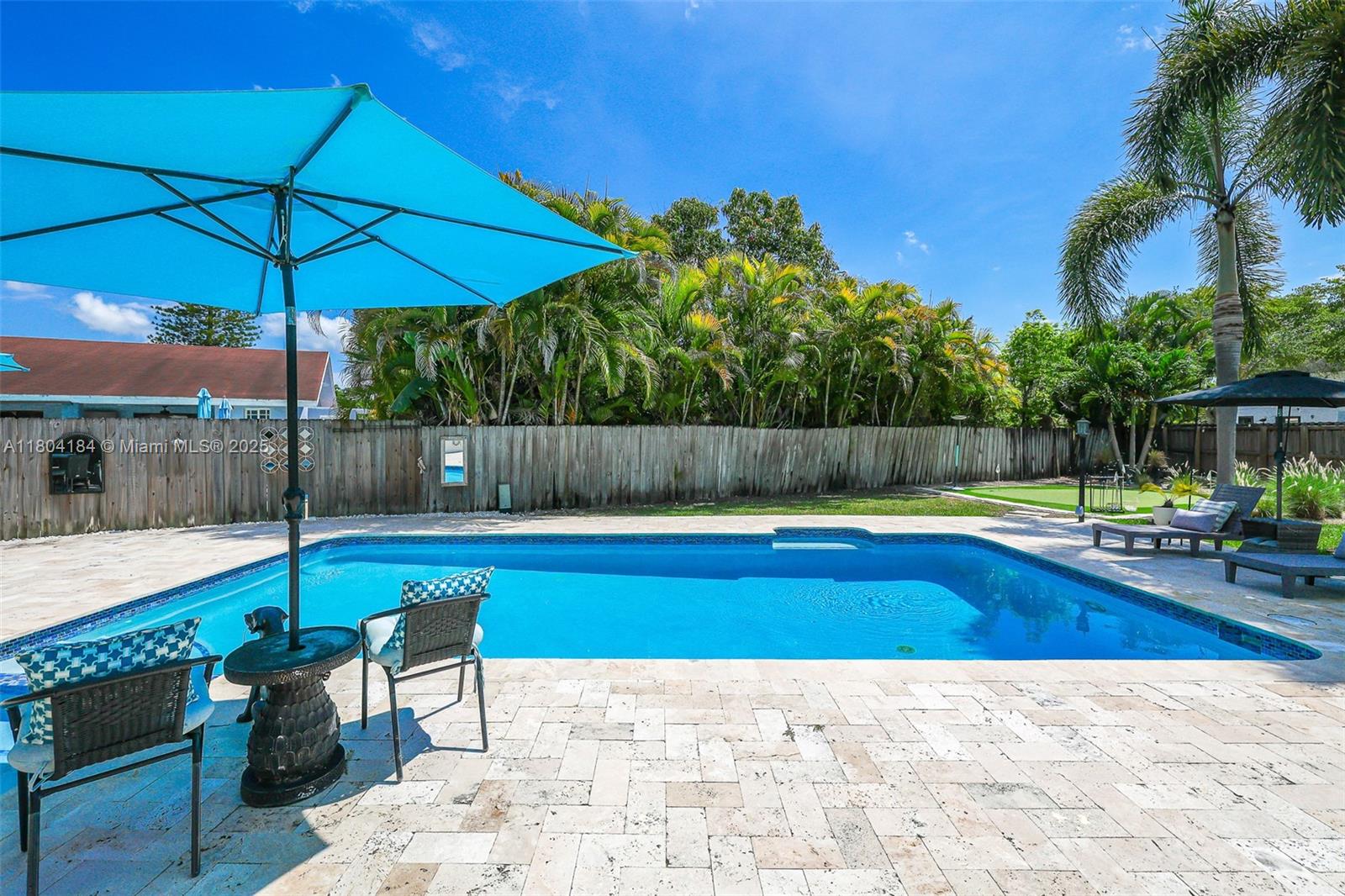 RAMAS OF KENDALL - Residential