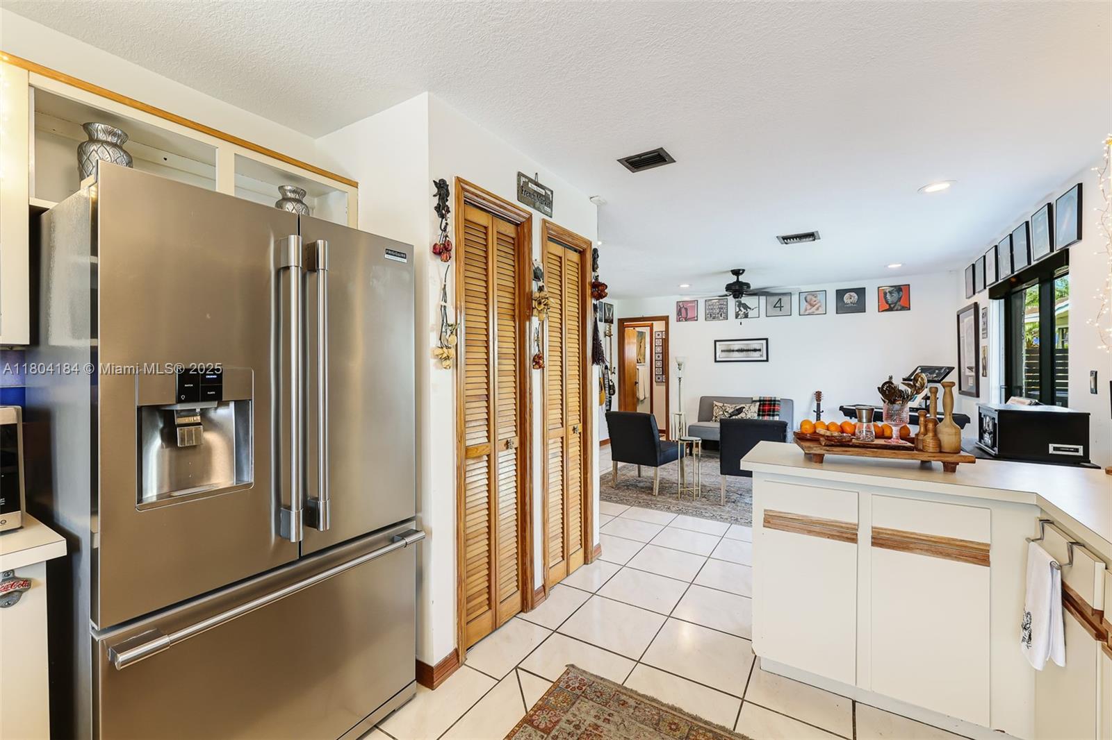 RAMAS OF KENDALL - Residential