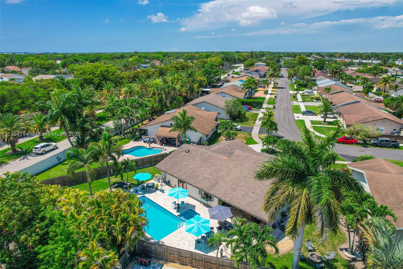 RAMAS OF KENDALL - Residential