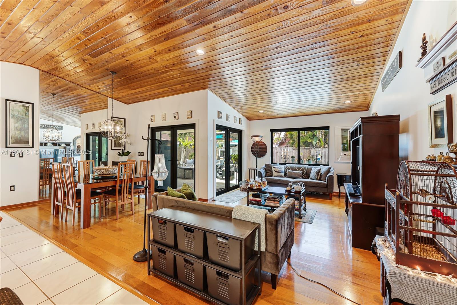 RAMAS OF KENDALL - Residential
