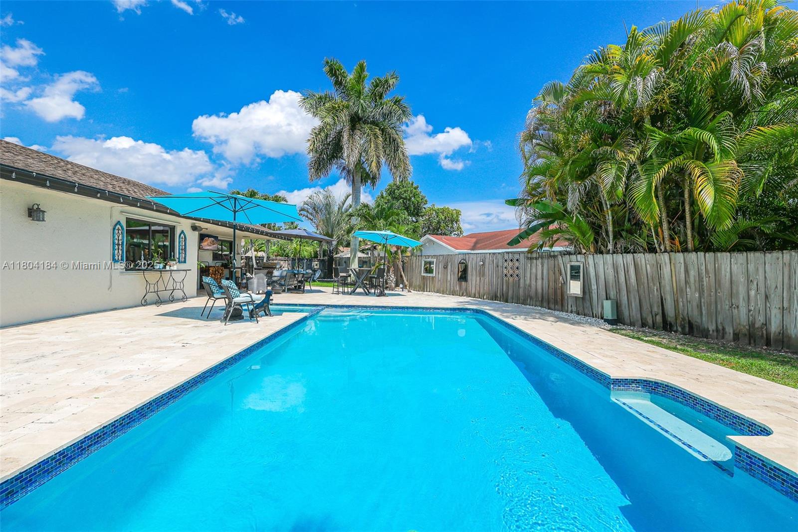 RAMAS OF KENDALL - Residential
