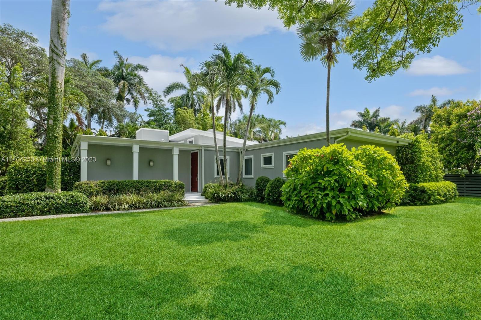 SNAPPER CREEK GROVES - Residential