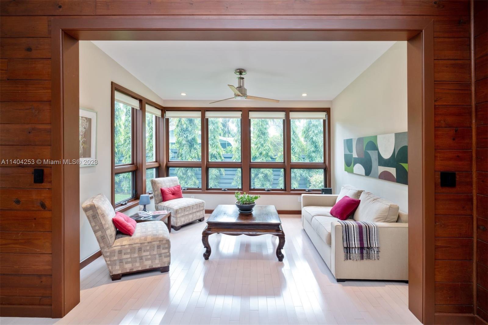 SNAPPER CREEK GROVES - Residential