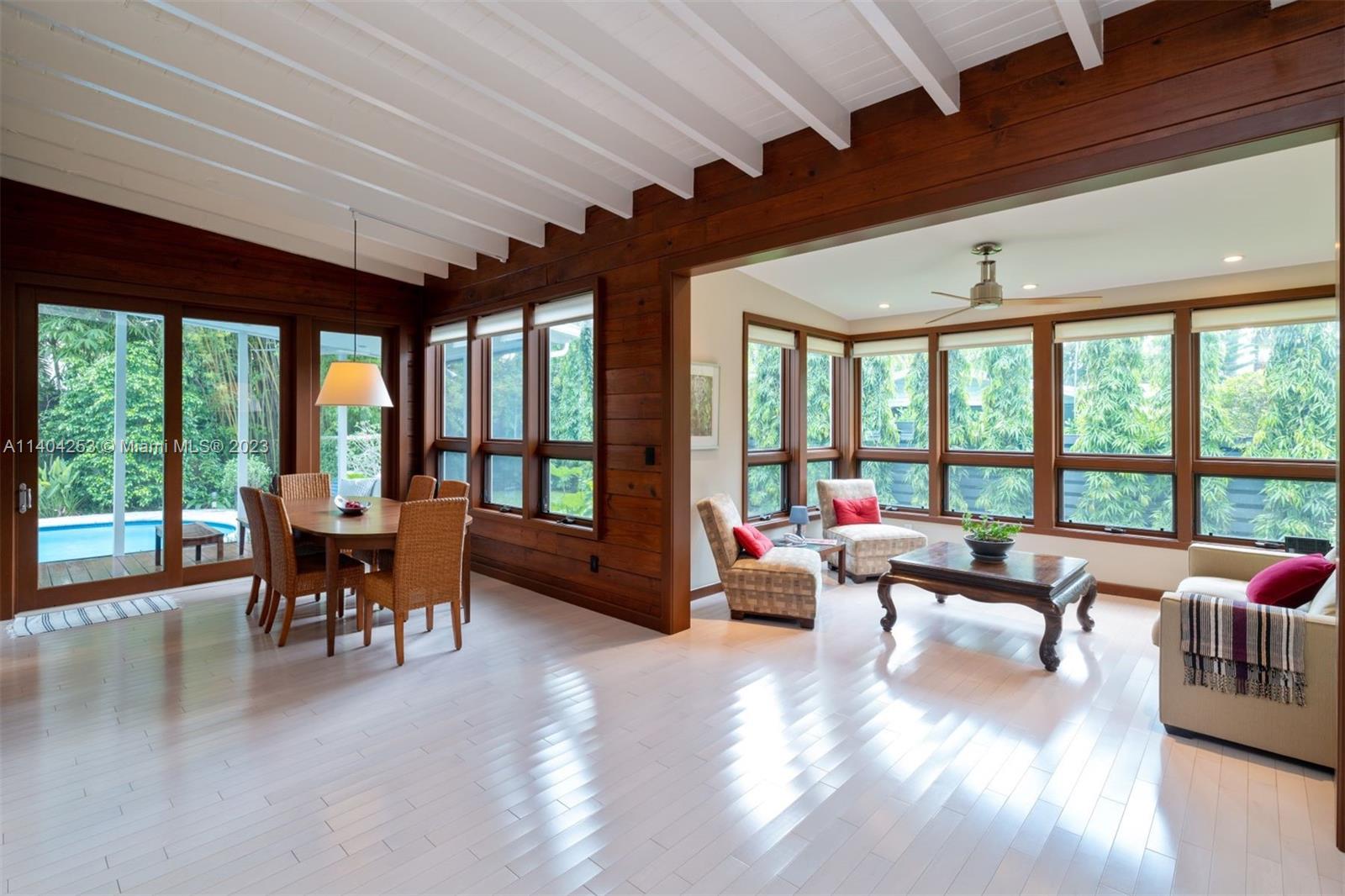 SNAPPER CREEK GROVES - Residential