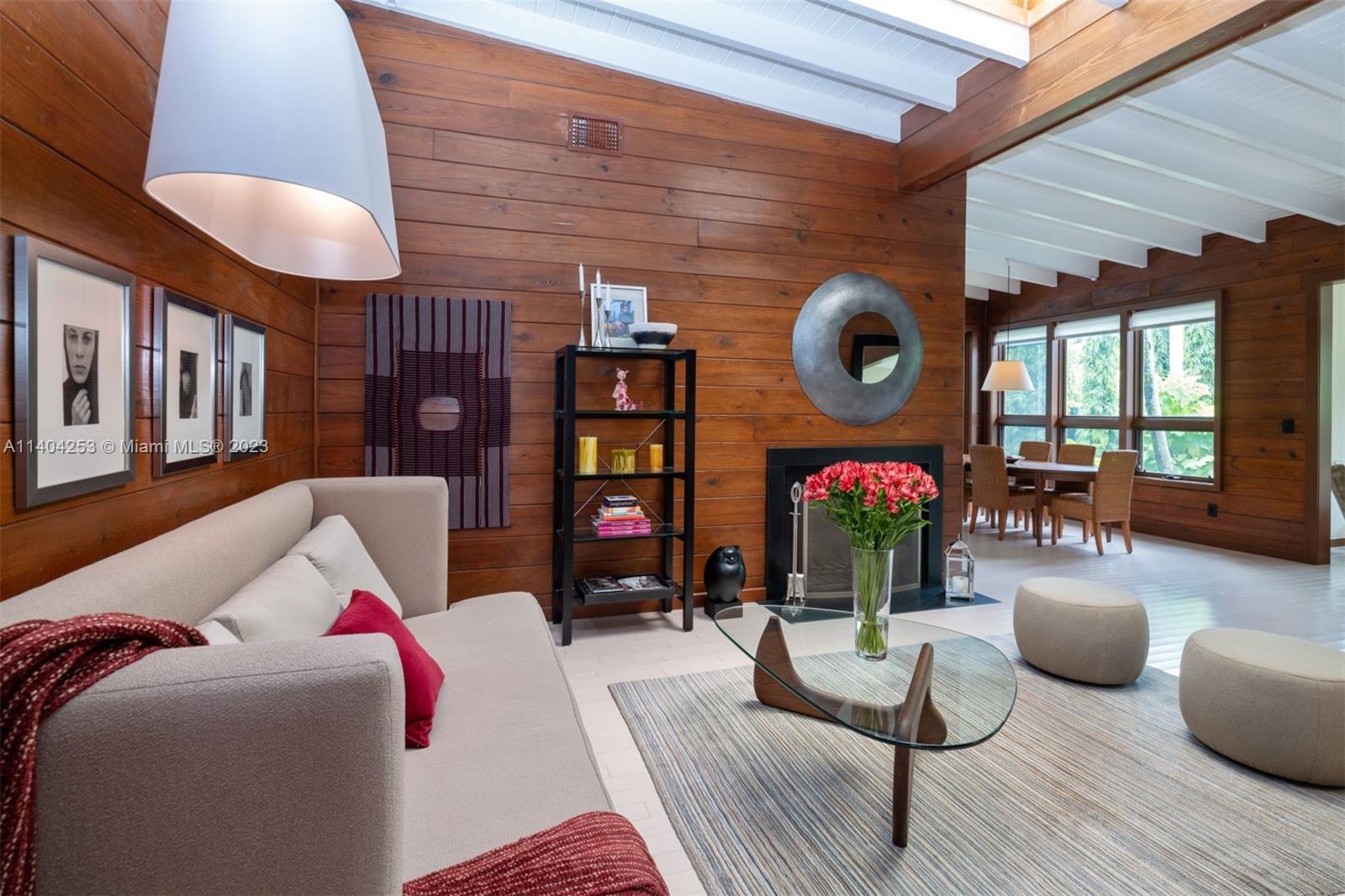 SNAPPER CREEK GROVES - Residential