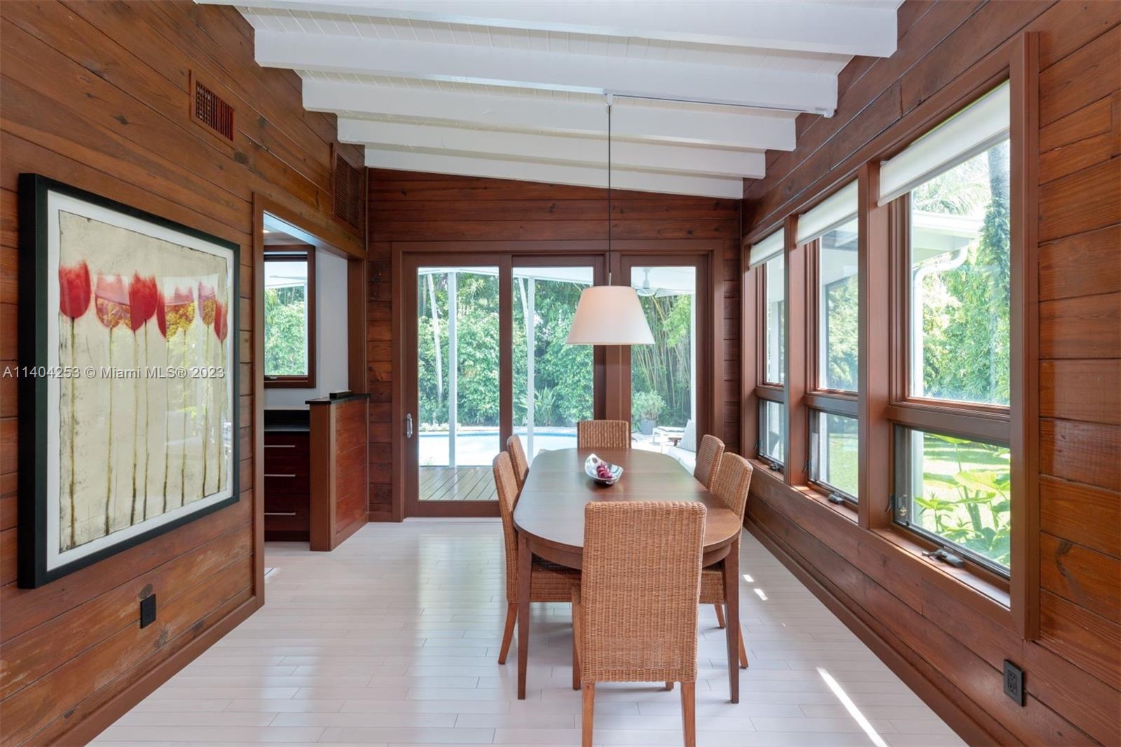 SNAPPER CREEK GROVES - Residential