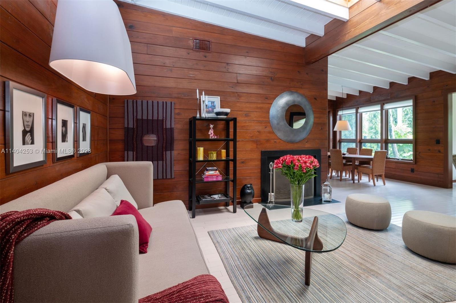 SNAPPER CREEK GROVES - Residential