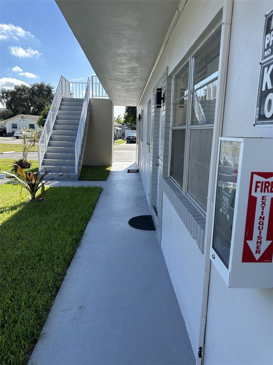 HOLLYWOOD BEACH HEIGHTS S - Residential Income