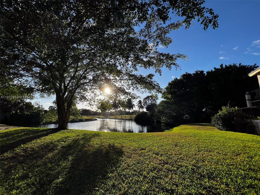 Photo of 185 Wimbledon Lake Dr #185, Plantation, FL 33324 (MLS # A11912553)