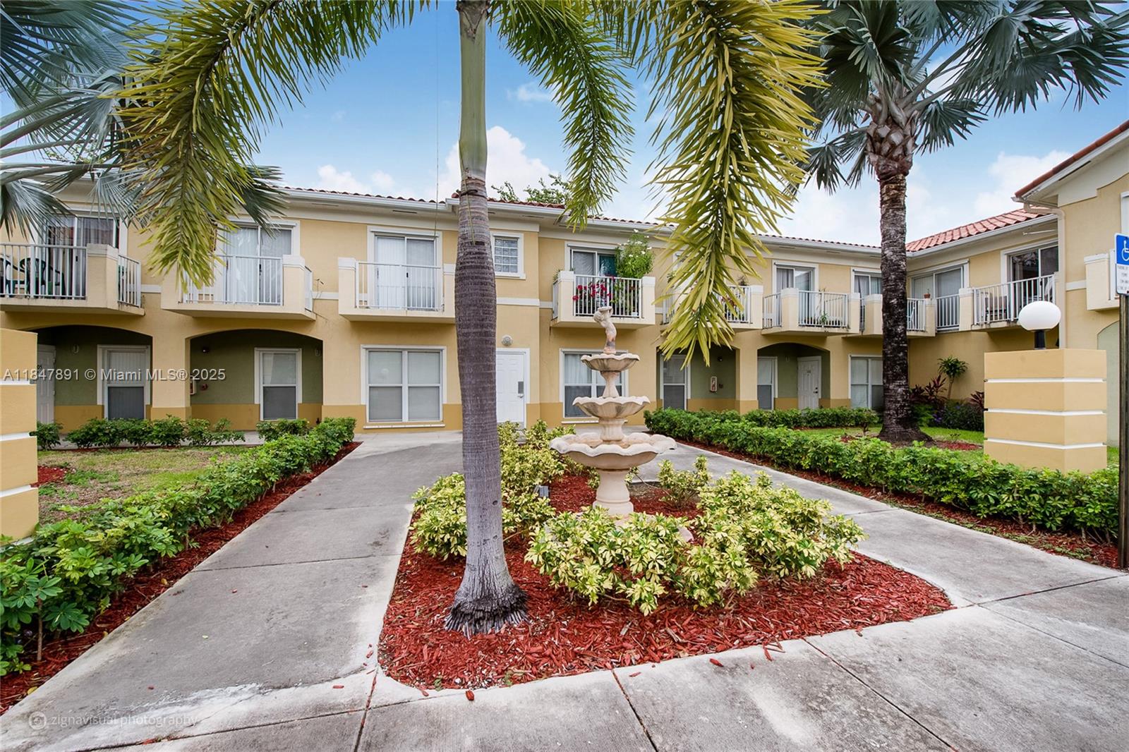 SUB OF PB 1-4 - Residential Lease