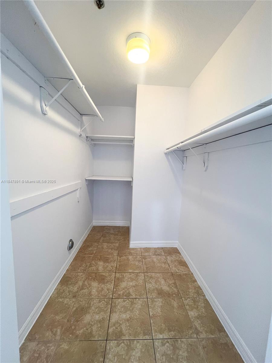 SUB OF PB 1-4 - Residential Lease