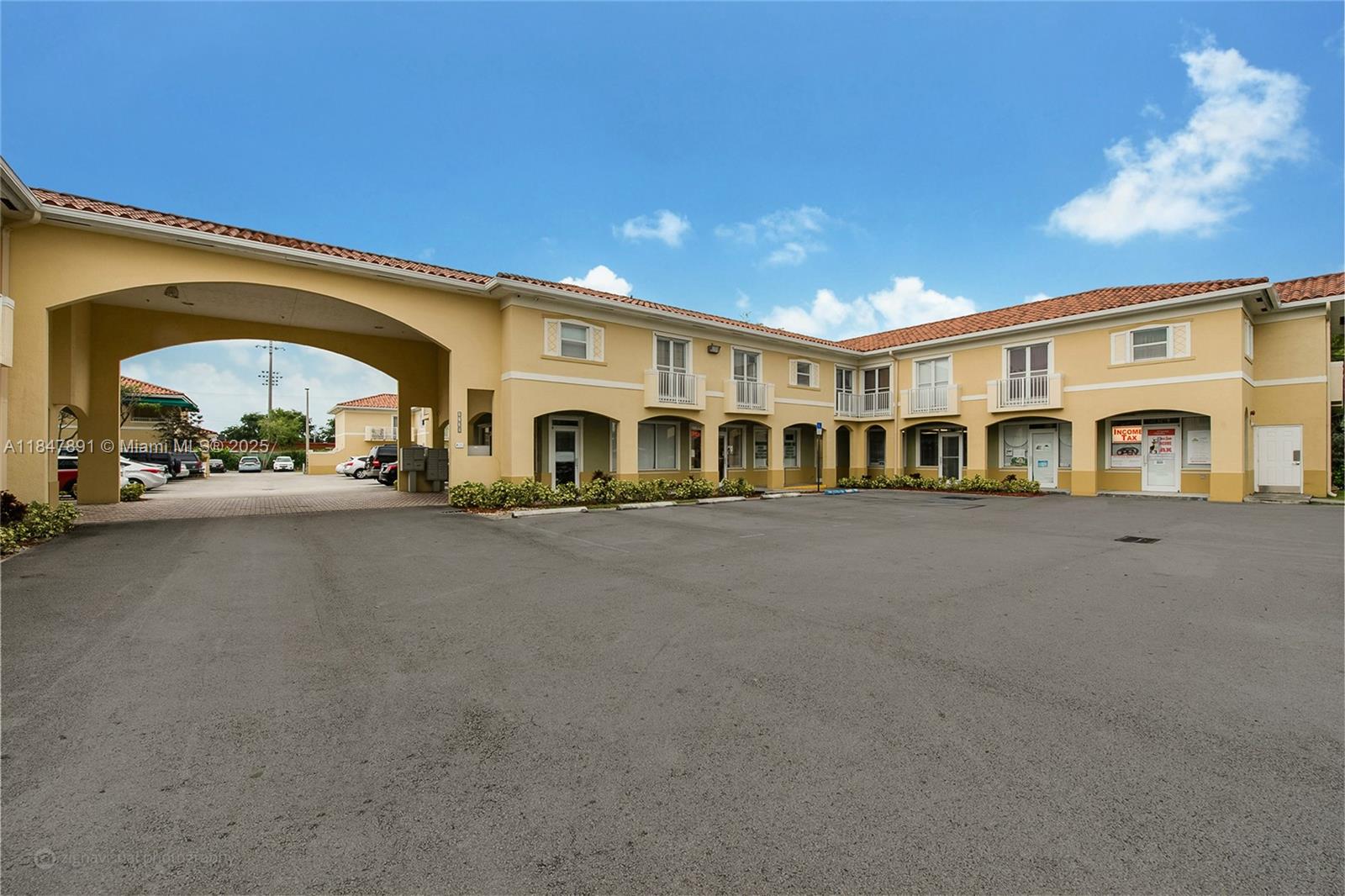 SUB OF PB 1-4 - Residential Lease