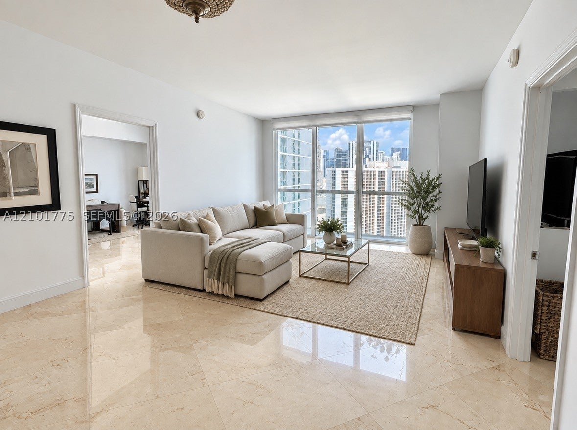 500 Brickell Ave 2405