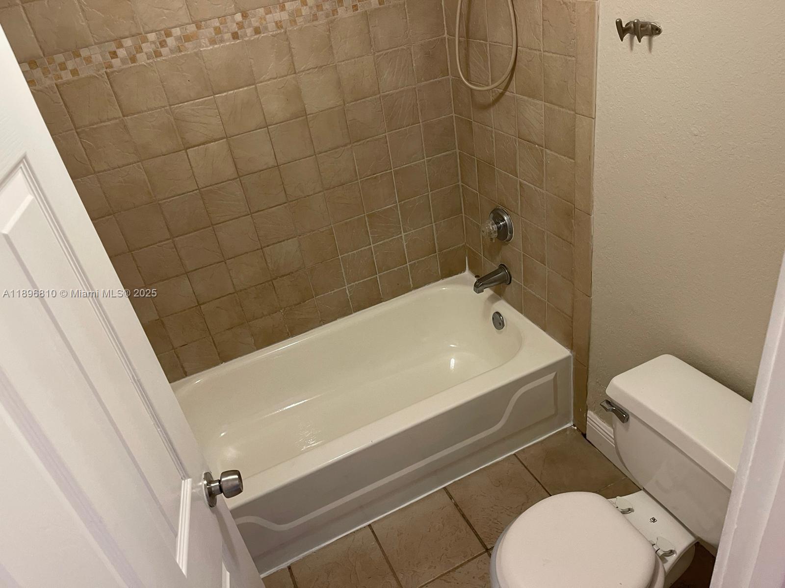 MILANO CONDO - Residential Lease