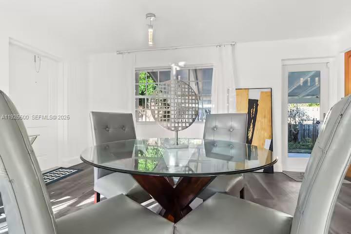 PINE CREST AMENDED PLAT - Residential Lease