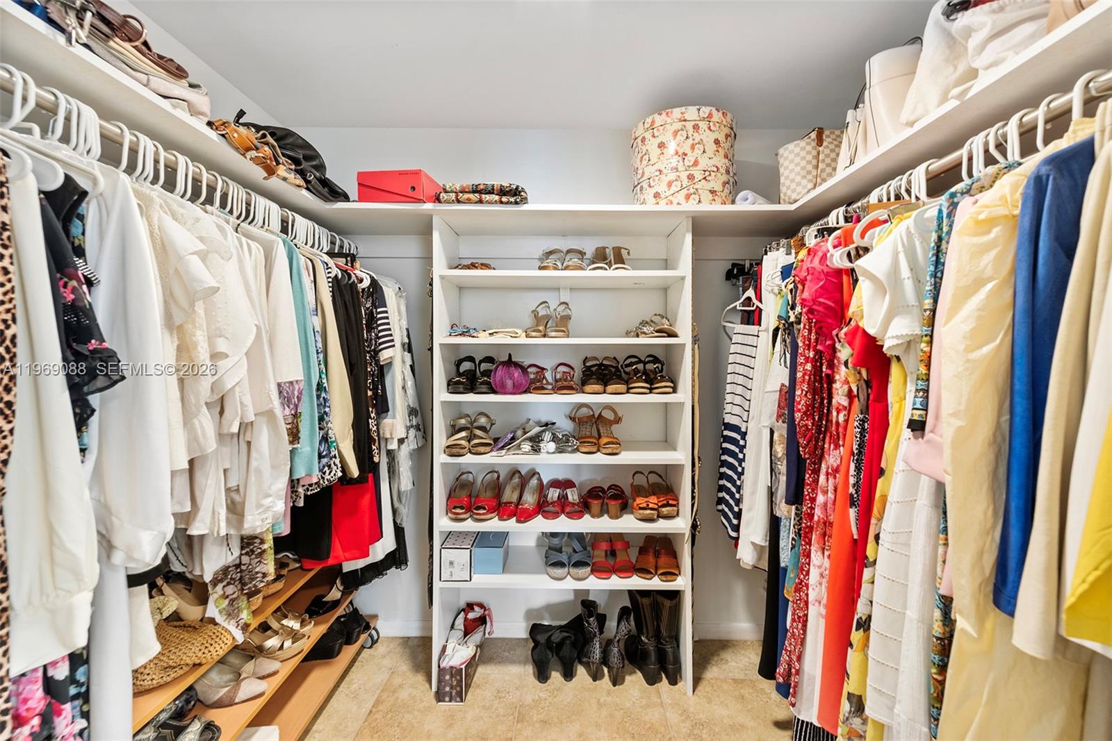 JOCKEY CLUB CONDO - Residential Lease