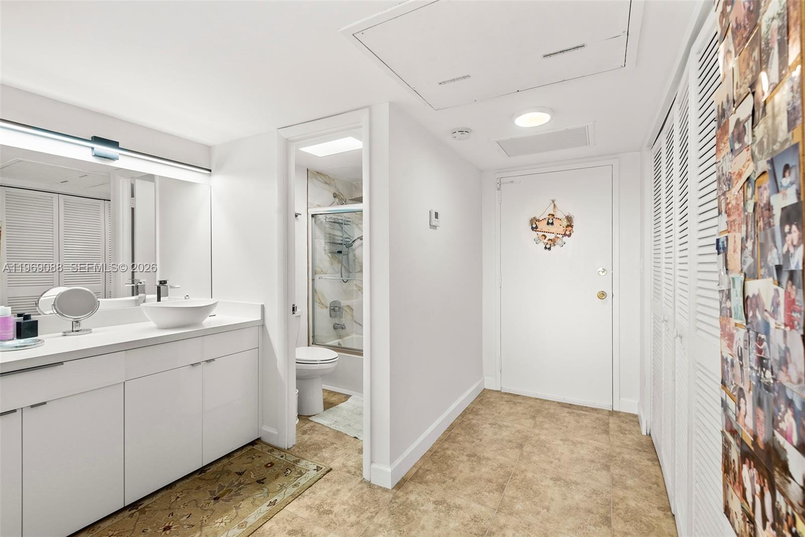 JOCKEY CLUB CONDO - Residential Lease