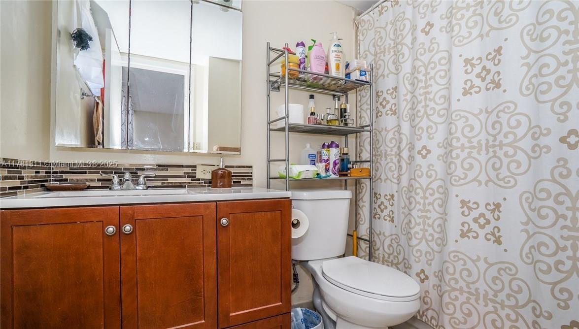 PLAZA OF AMERICAS CONDO P - Residential