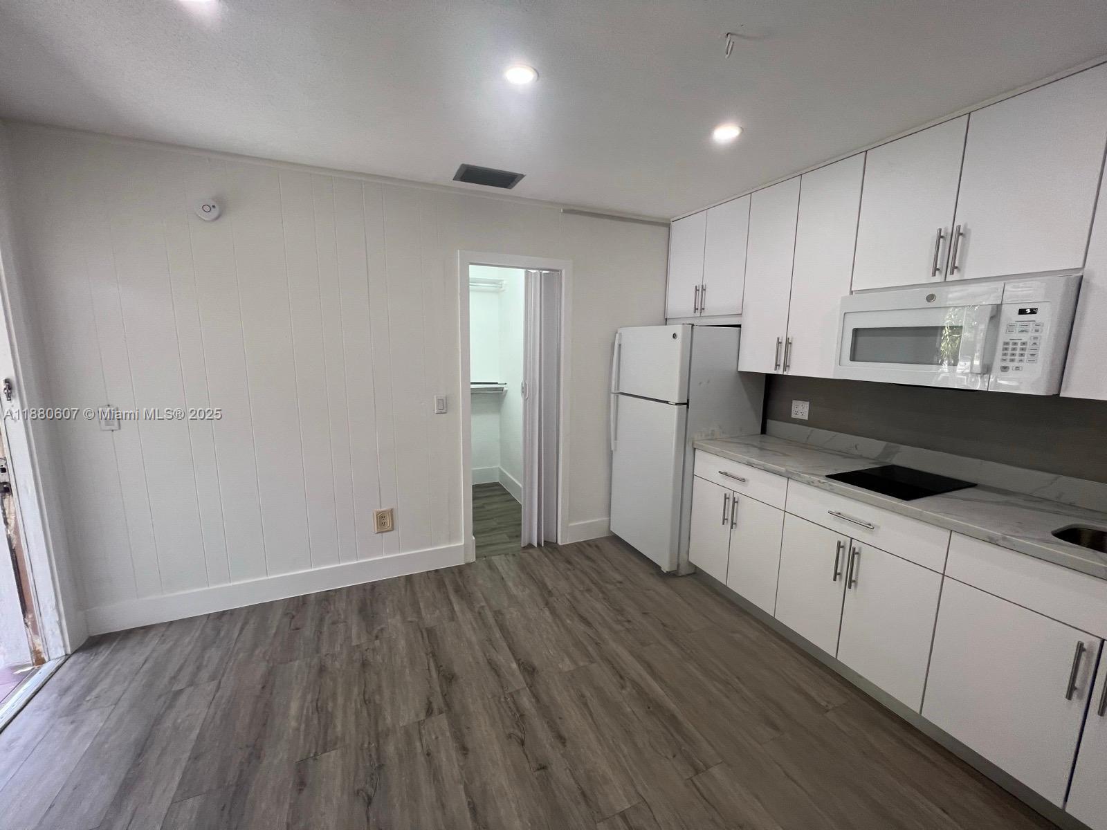 WOODHAVEN AMENDED PLAT - Residential Lease