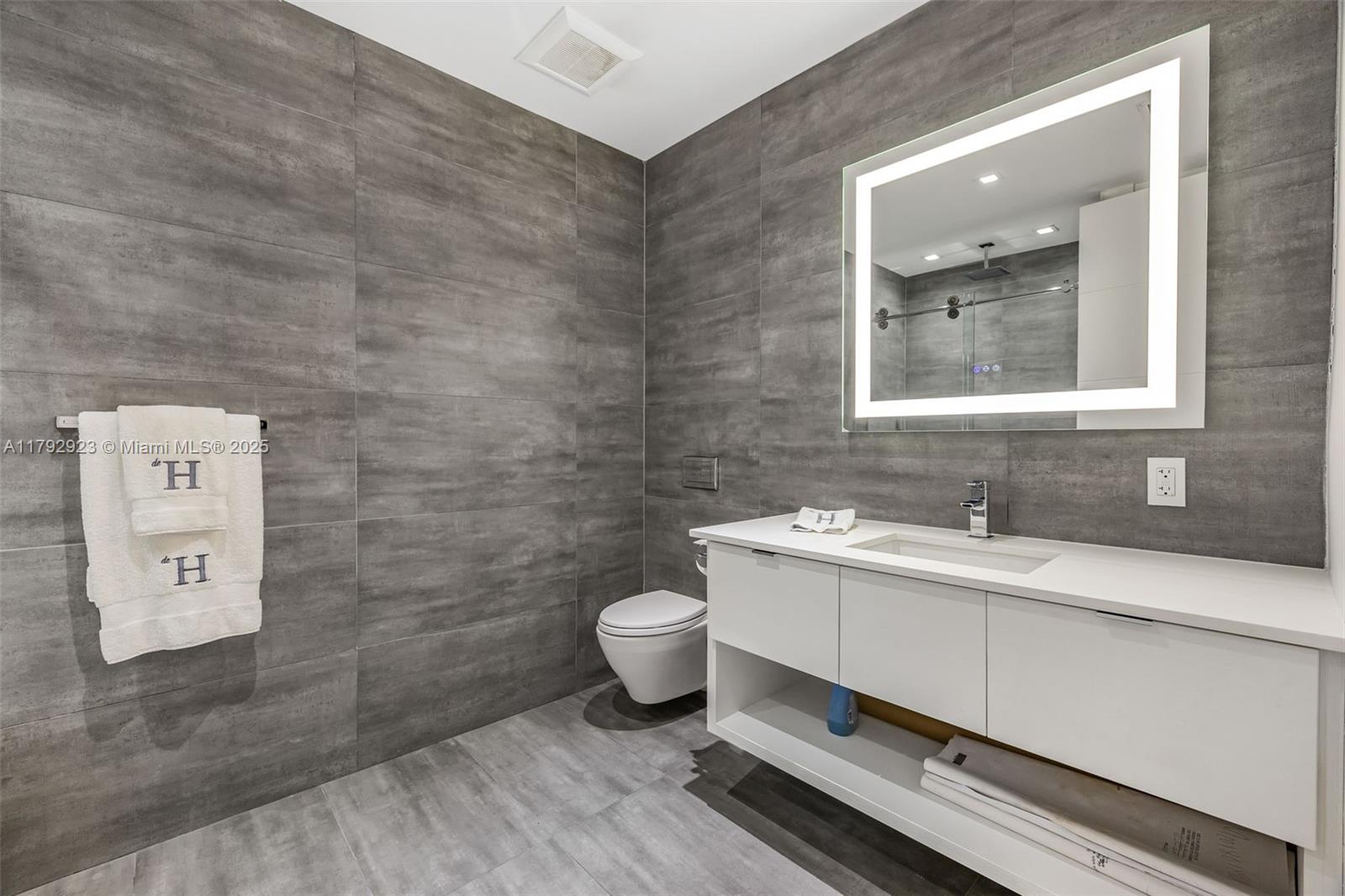 C GAB COUNTRY CLUB SEC 5 - Residential