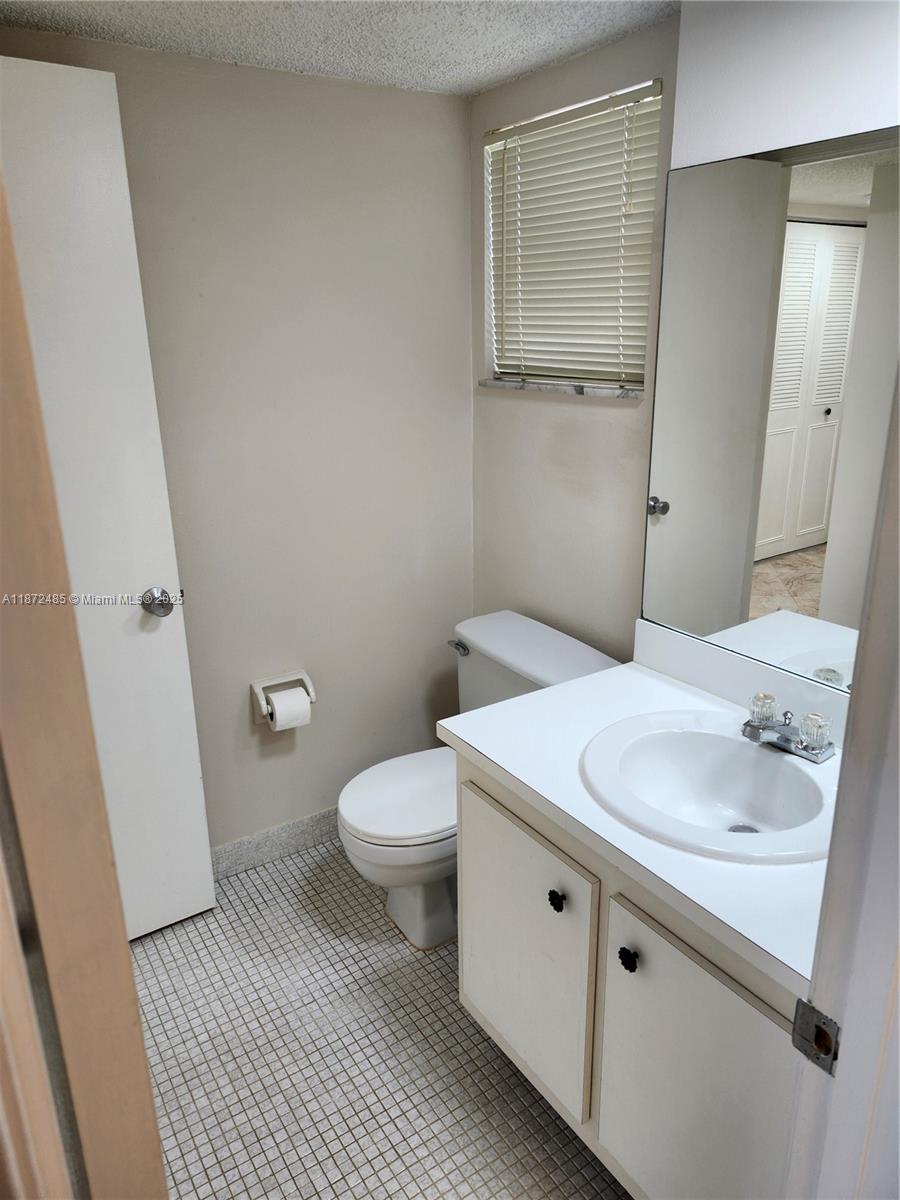 POINCIANA 5 OF PINE ISLAN - Residential Lease