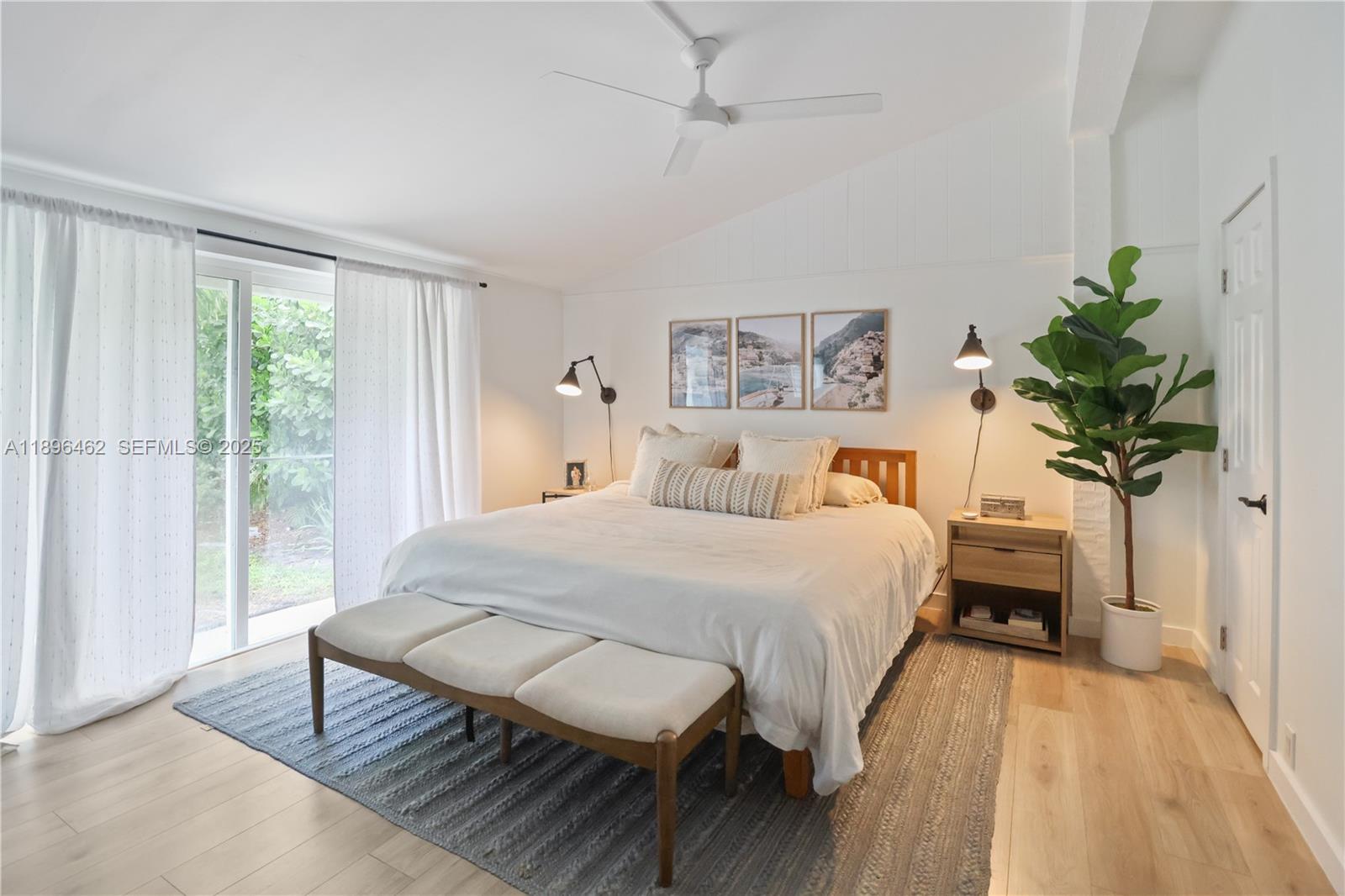 COUNTRY CLUB ACRES 5 - Residential