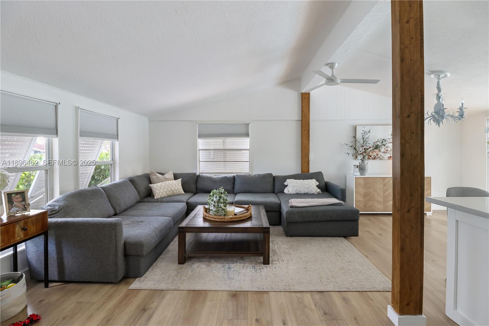 COUNTRY CLUB ACRES 5 - Residential