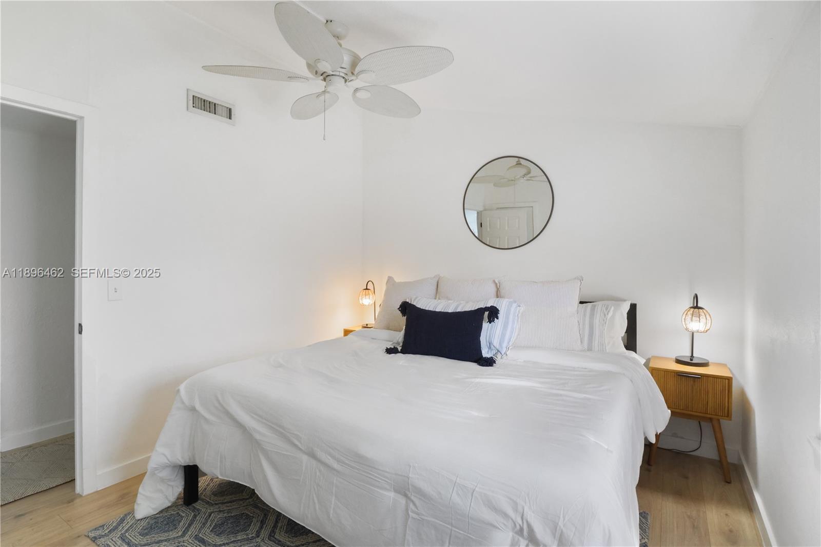 COUNTRY CLUB ACRES 5 - Residential