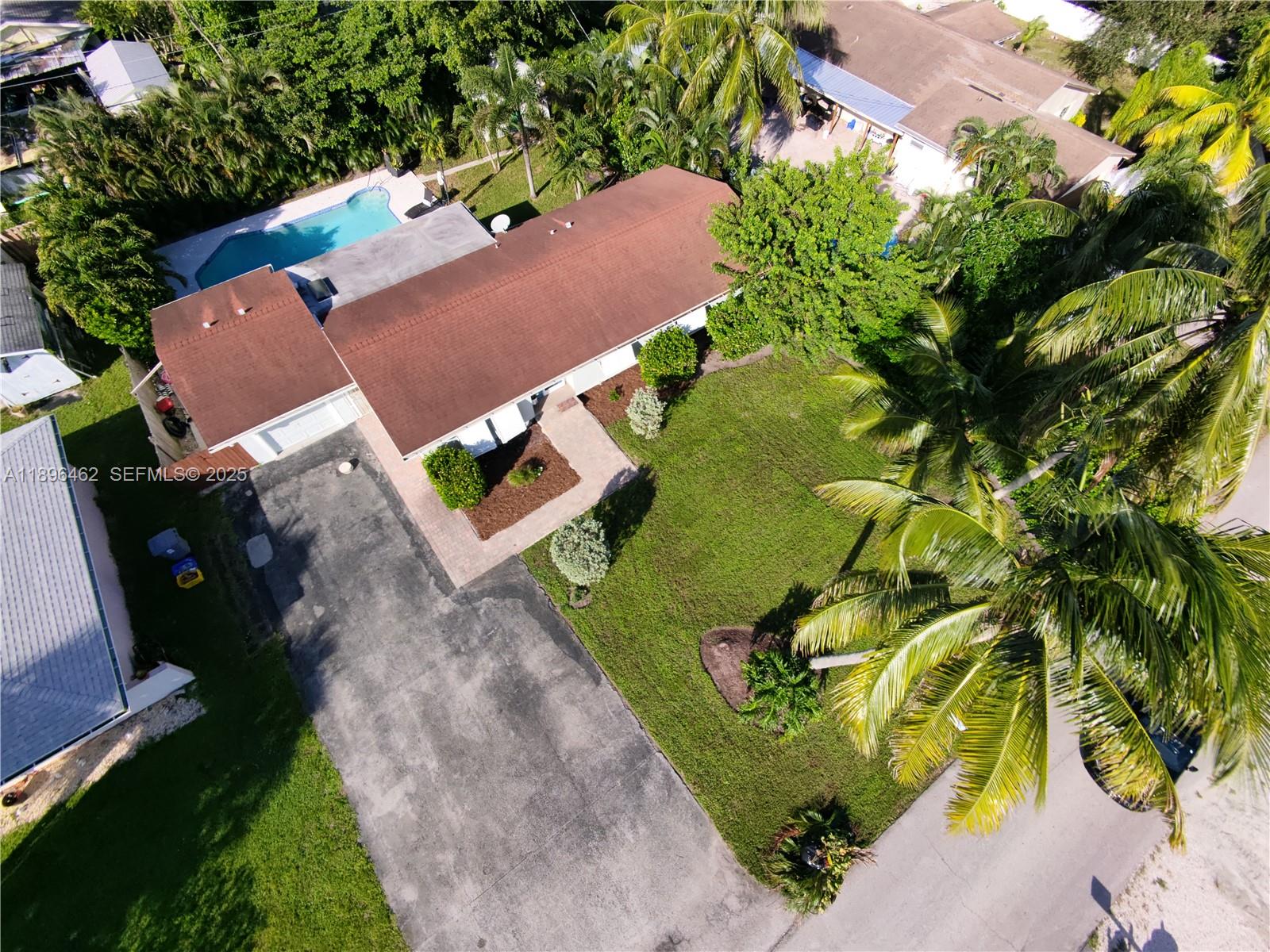 COUNTRY CLUB ACRES 5 - Residential