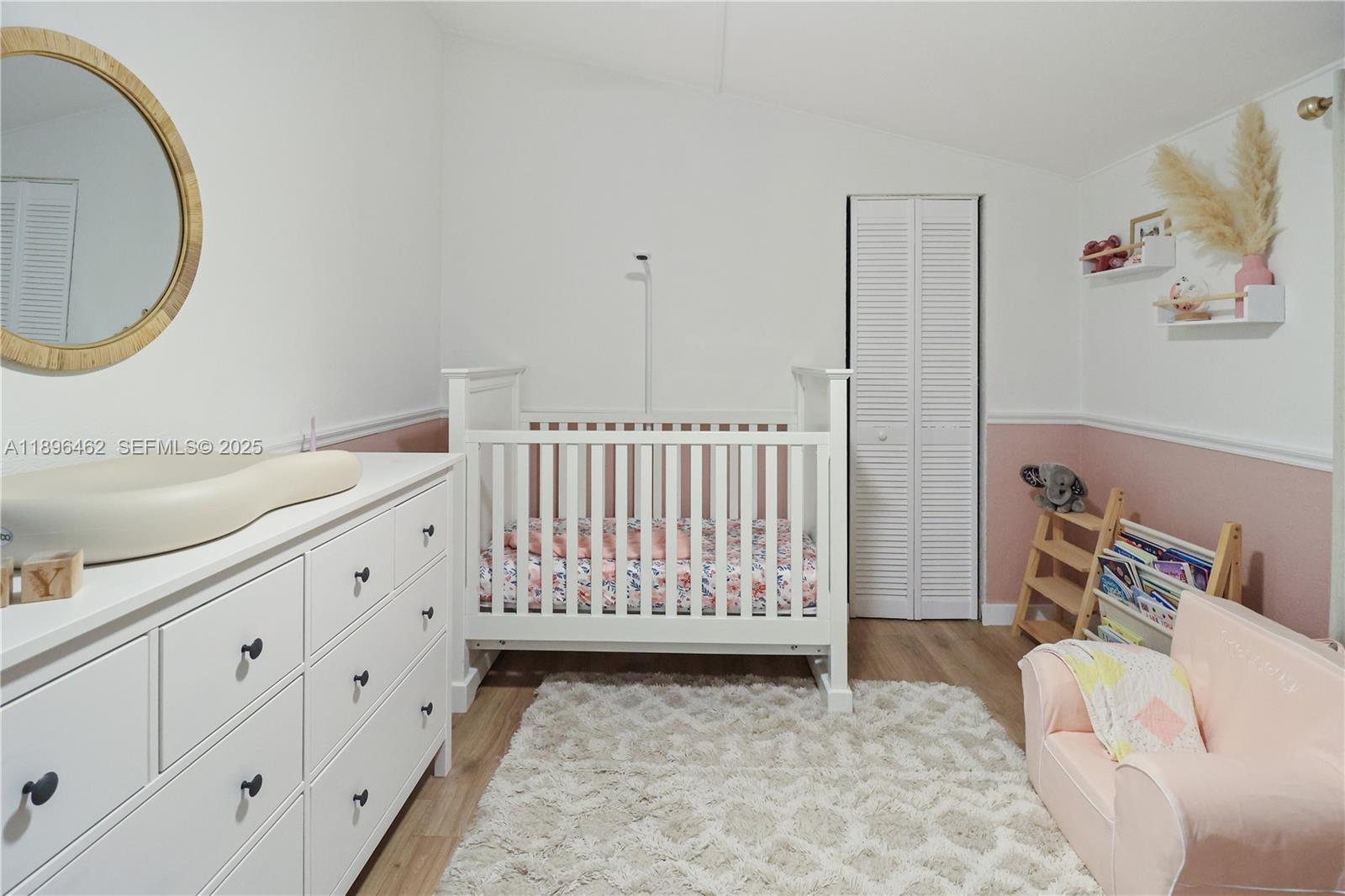 COUNTRY CLUB ACRES 5 - Residential