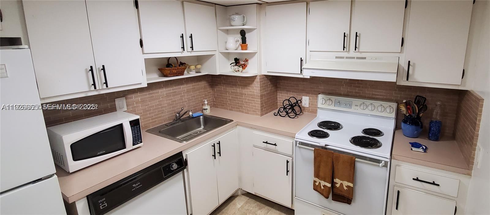 ARLEN HOUSE EAST CONDO - Residential Lease