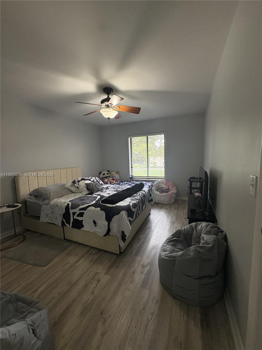 PINE RIDGE NORTH VILLAGE - Residential