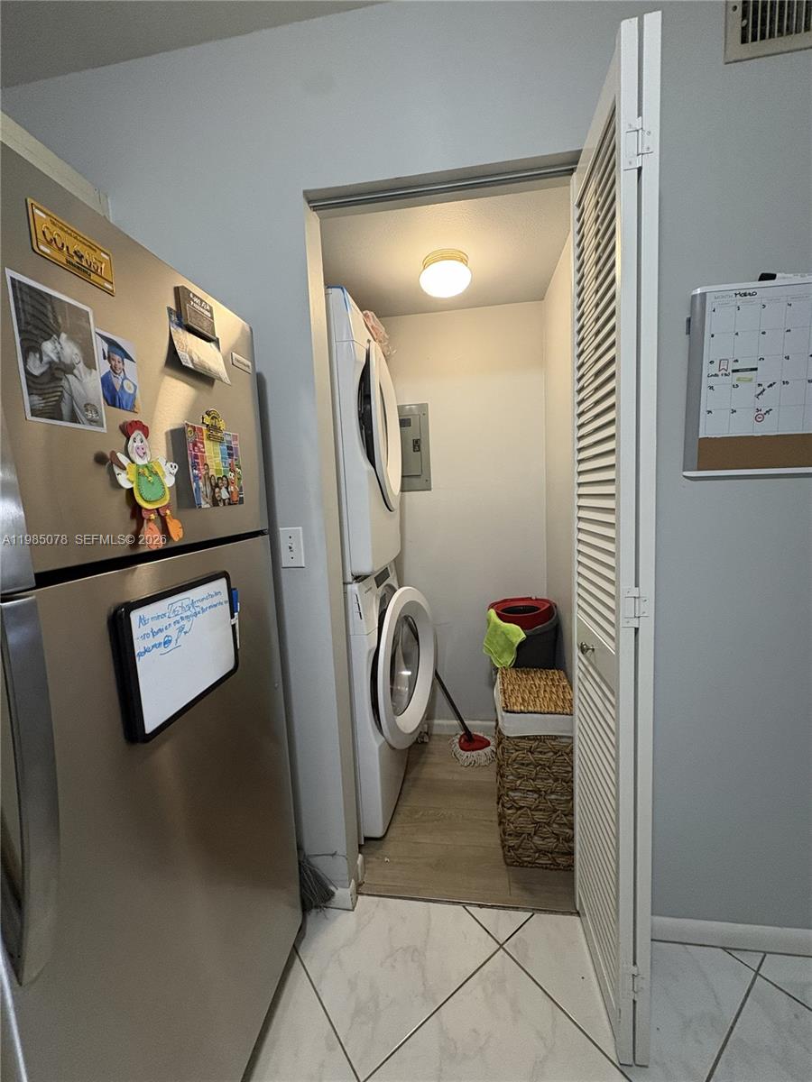 PINE RIDGE NORTH VILLAGE - Residential